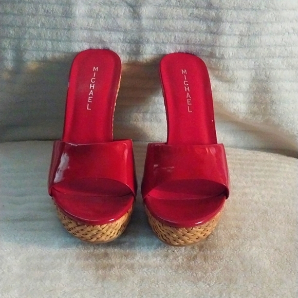 A Micheal red sandal size 9 - Picture 3 of 4